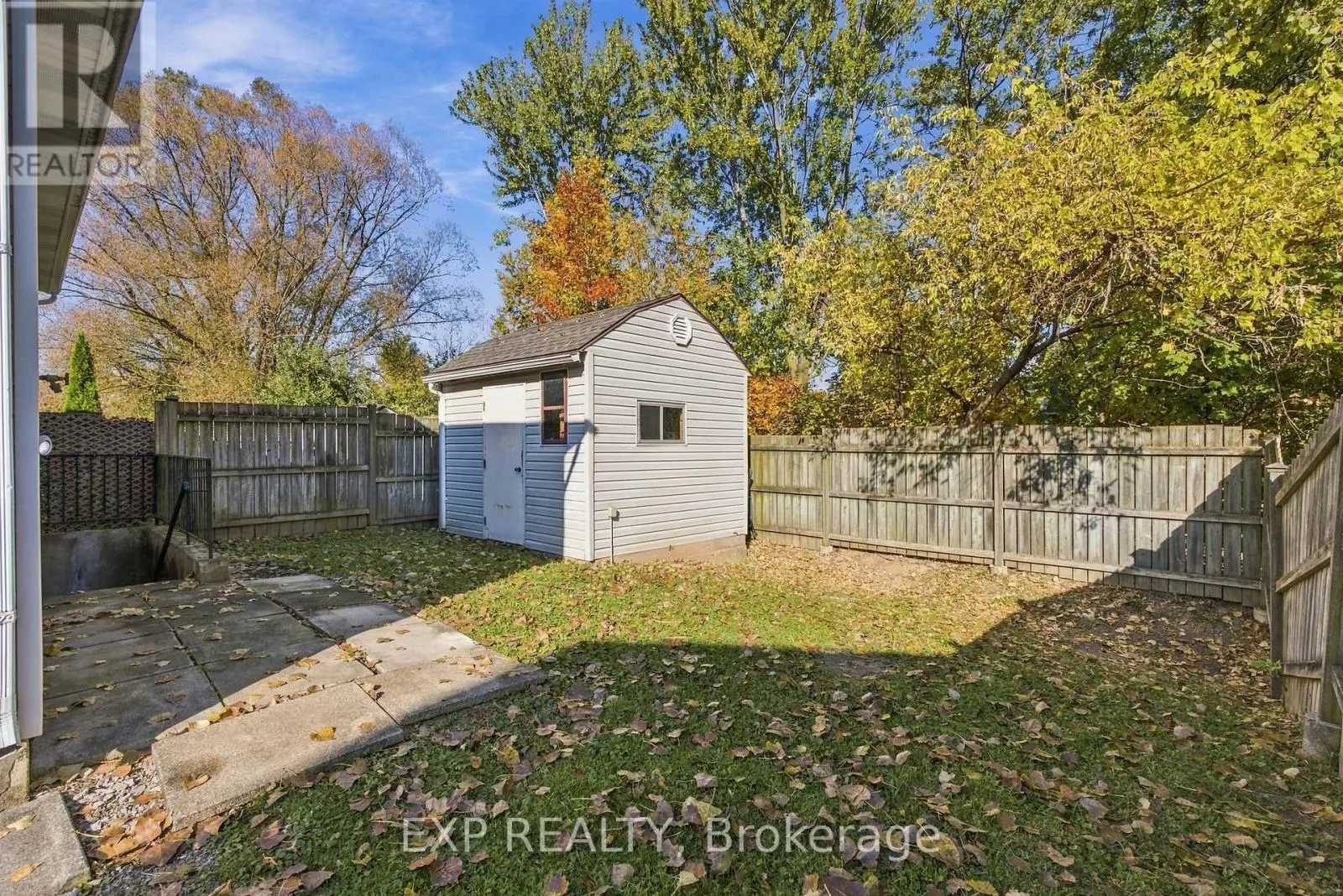 7689 TRACKVIEW STREET
