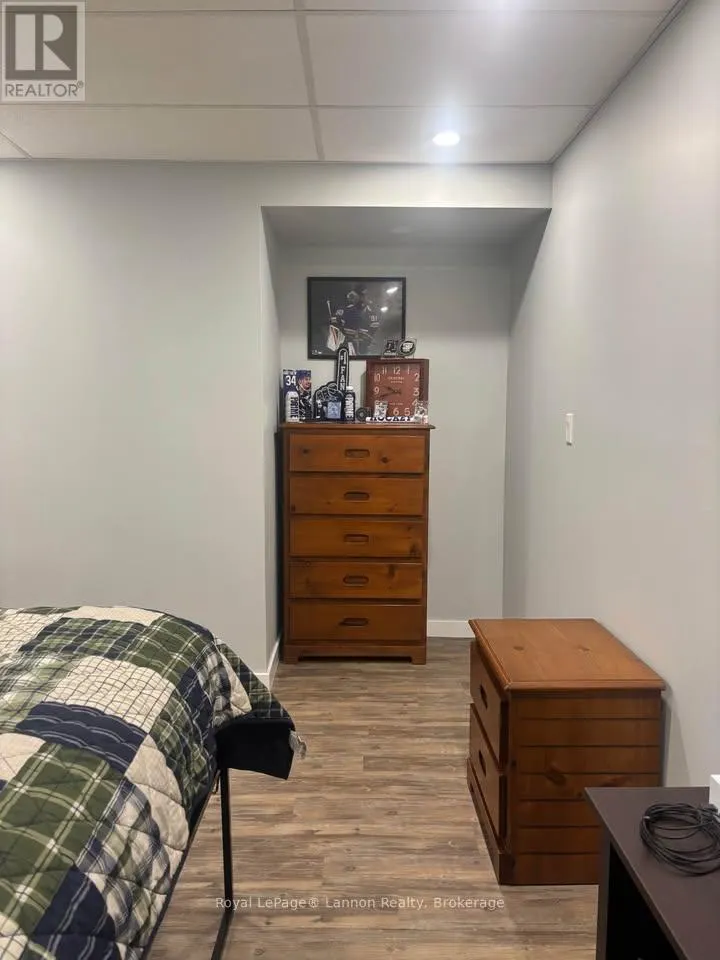 401 FOREMAN PLACE
