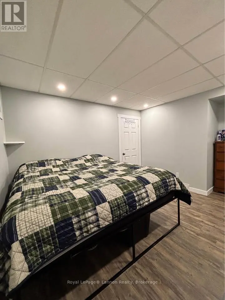 401 FOREMAN PLACE