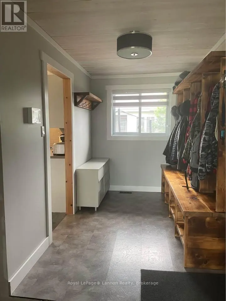 401 FOREMAN PLACE