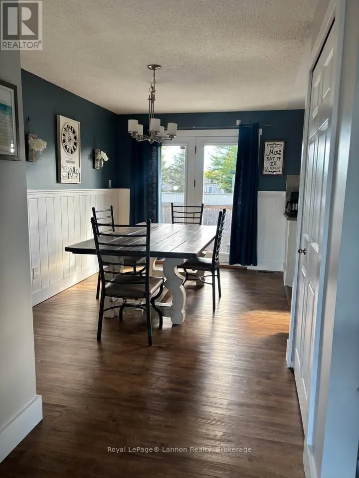 401 FOREMAN PLACE