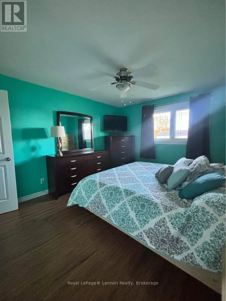 401 FOREMAN PLACE