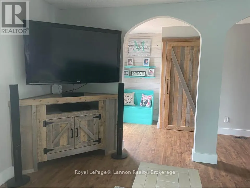 401 FOREMAN PLACE