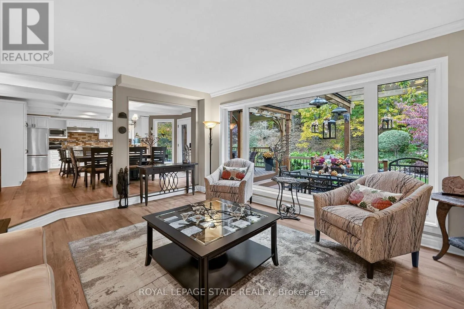 112 DORCHESTER DRIVE