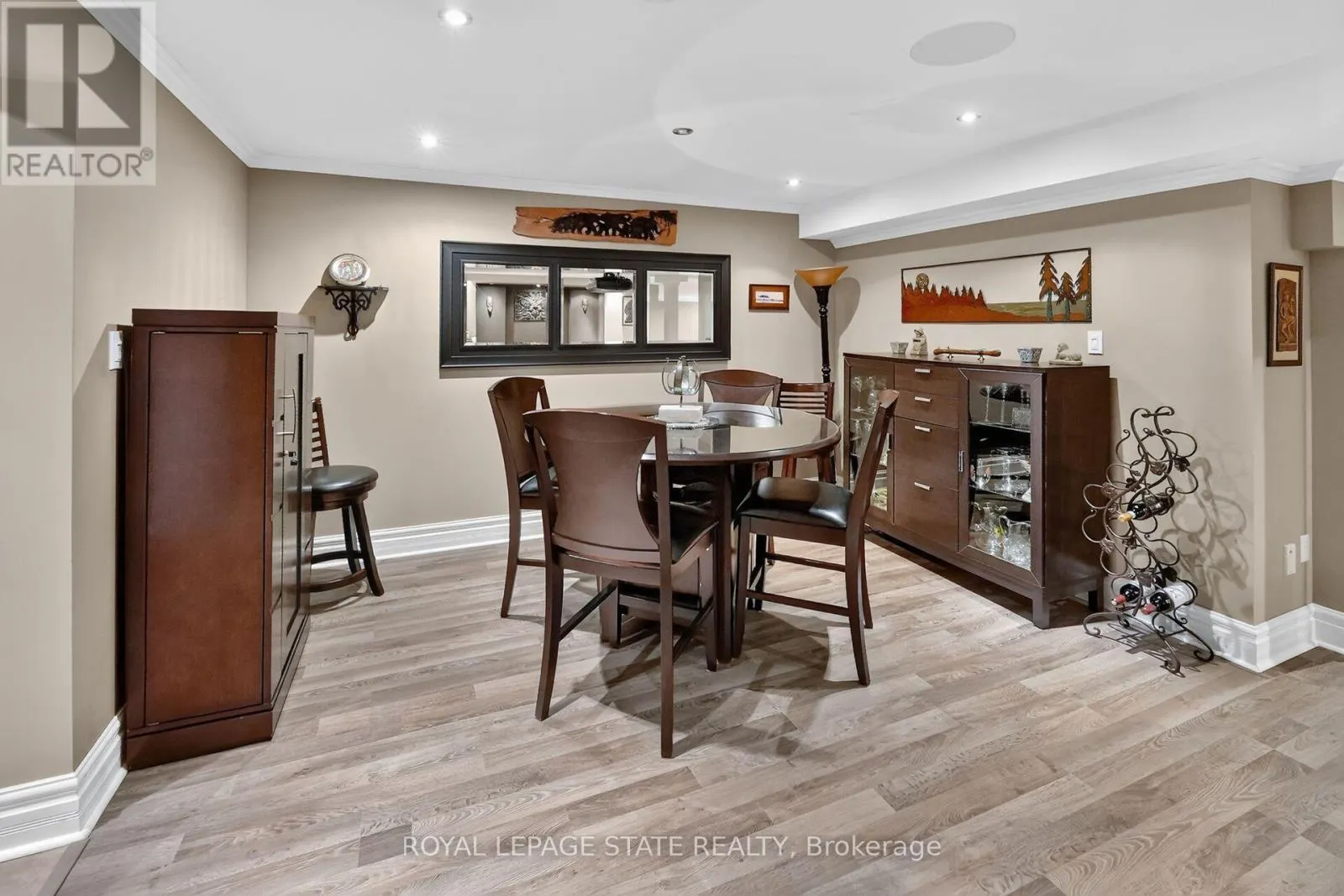 112 DORCHESTER DRIVE