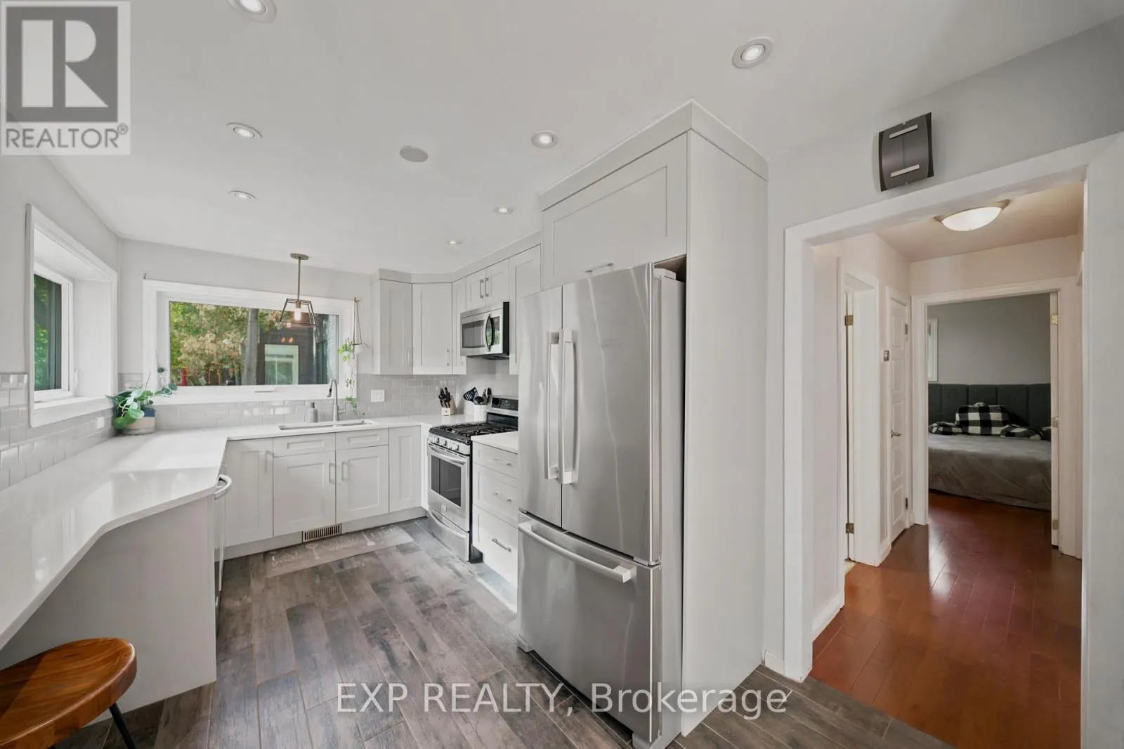 46 AVONLEA ROAD