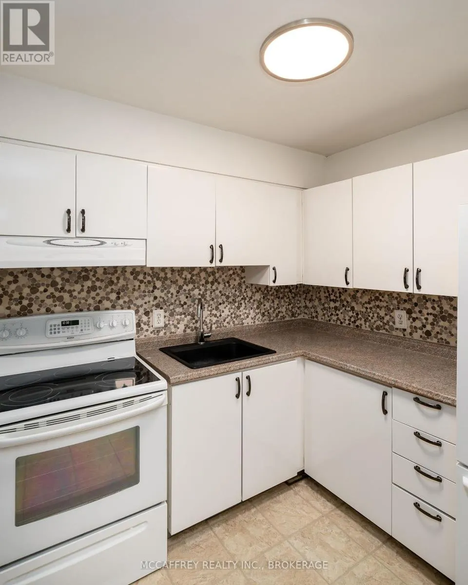 103 - 310 KINGSDALE AVENUE #103