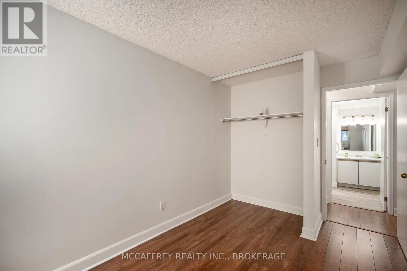 103 - 310 KINGSDALE AVENUE #103