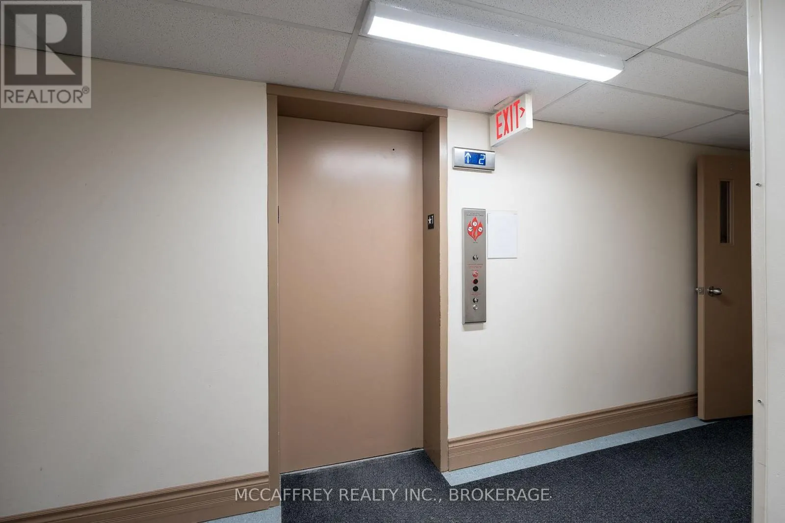 103 - 310 KINGSDALE AVENUE #103
