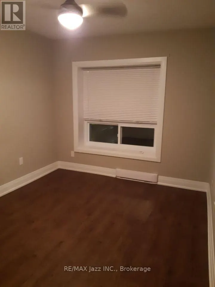 106 - 26 SPENCER STREET E #106