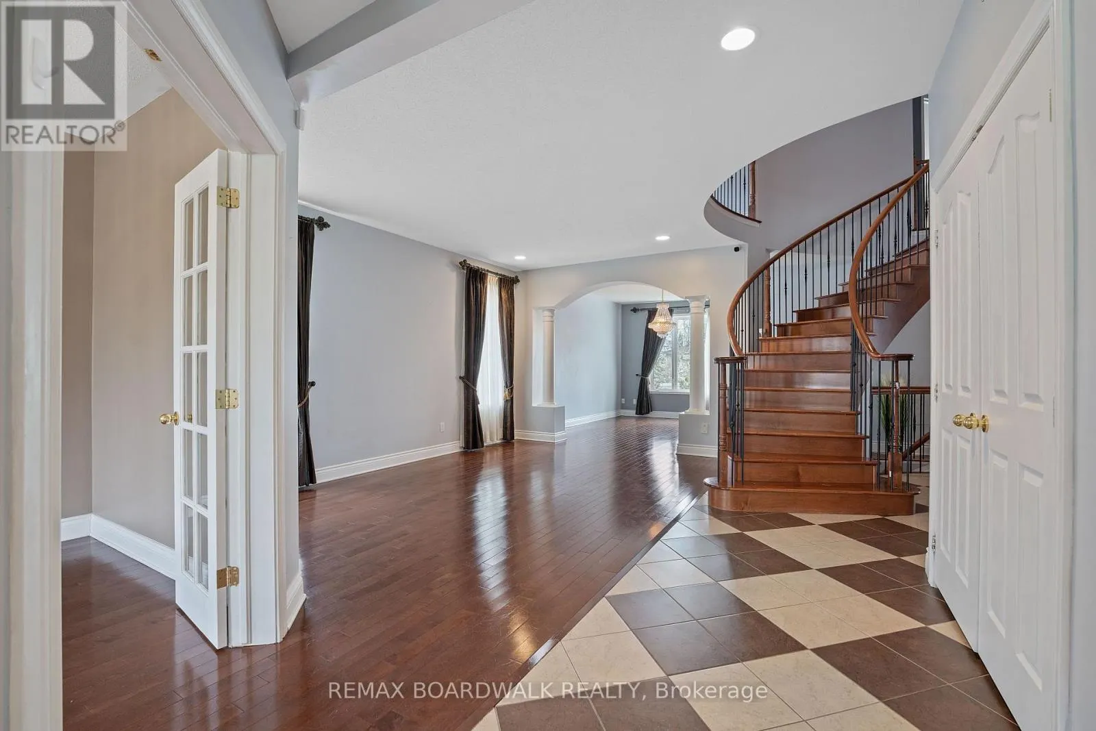 659 PELICAN STREET
