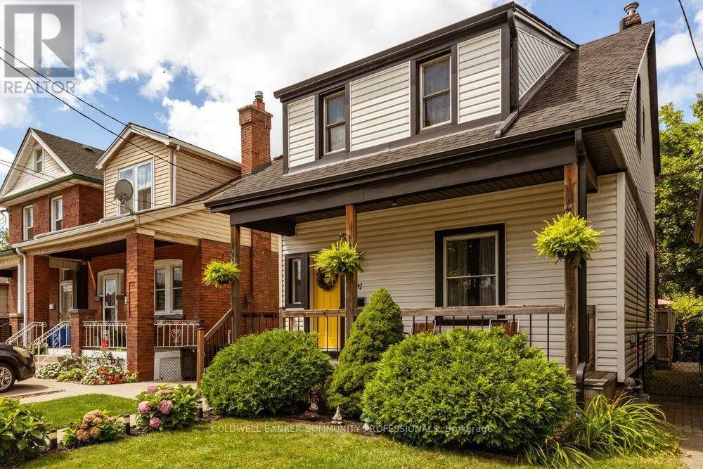 21 BAYFIELD AVENUE