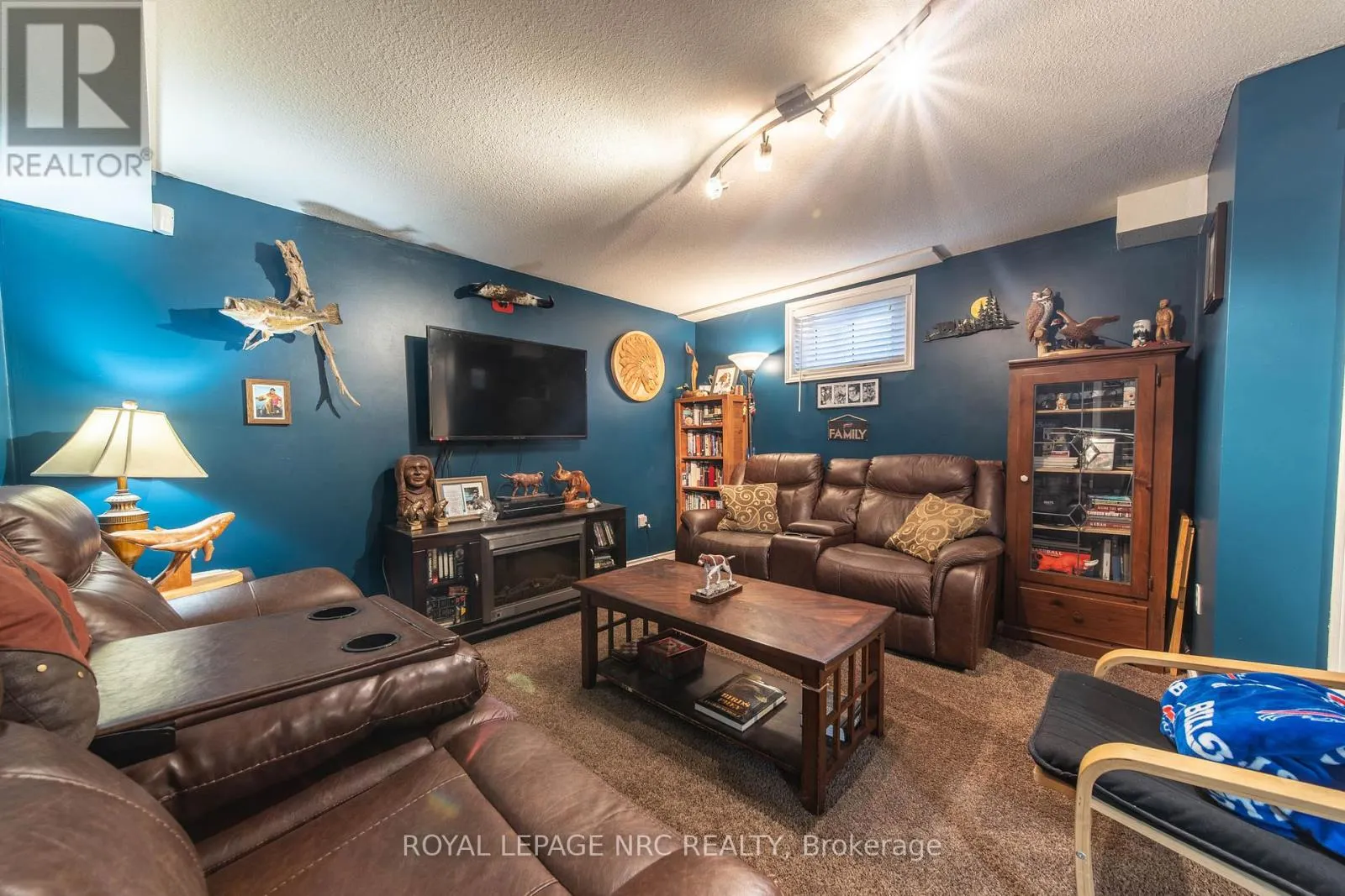 5830 ASPEN COURT