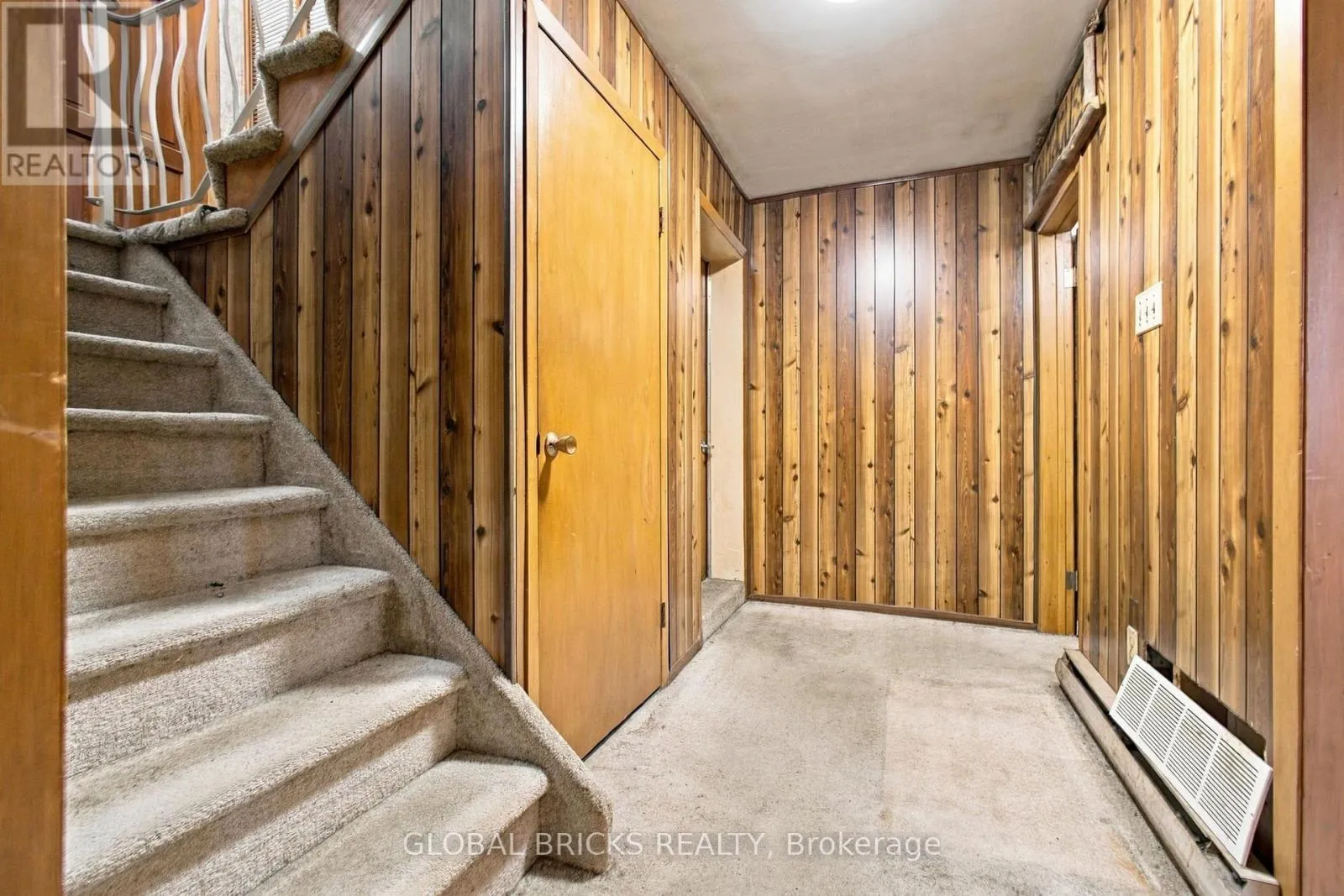 18 FALESY AVENUE