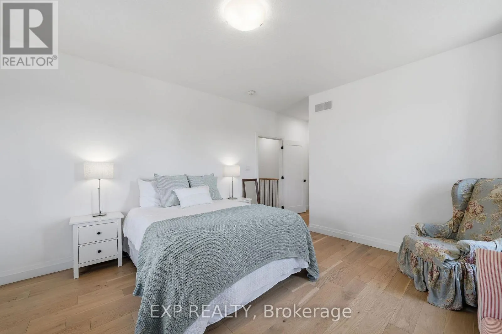 1 - 10038 OXBOW DRIVE #1
