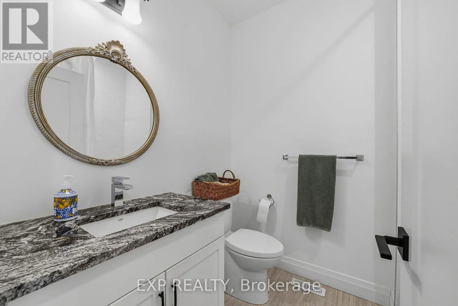 1 - 10038 OXBOW DRIVE #1