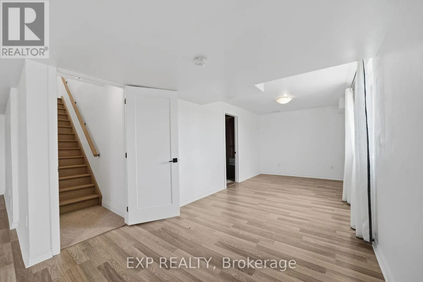 1 - 10038 OXBOW DRIVE #1