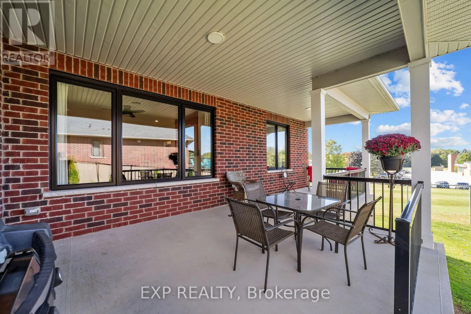 1 - 10038 OXBOW DRIVE #1