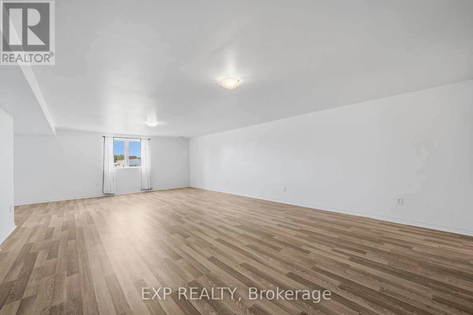 1 - 10038 OXBOW DRIVE #1
