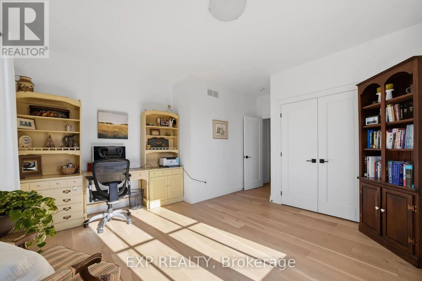 1 - 10038 OXBOW DRIVE #1