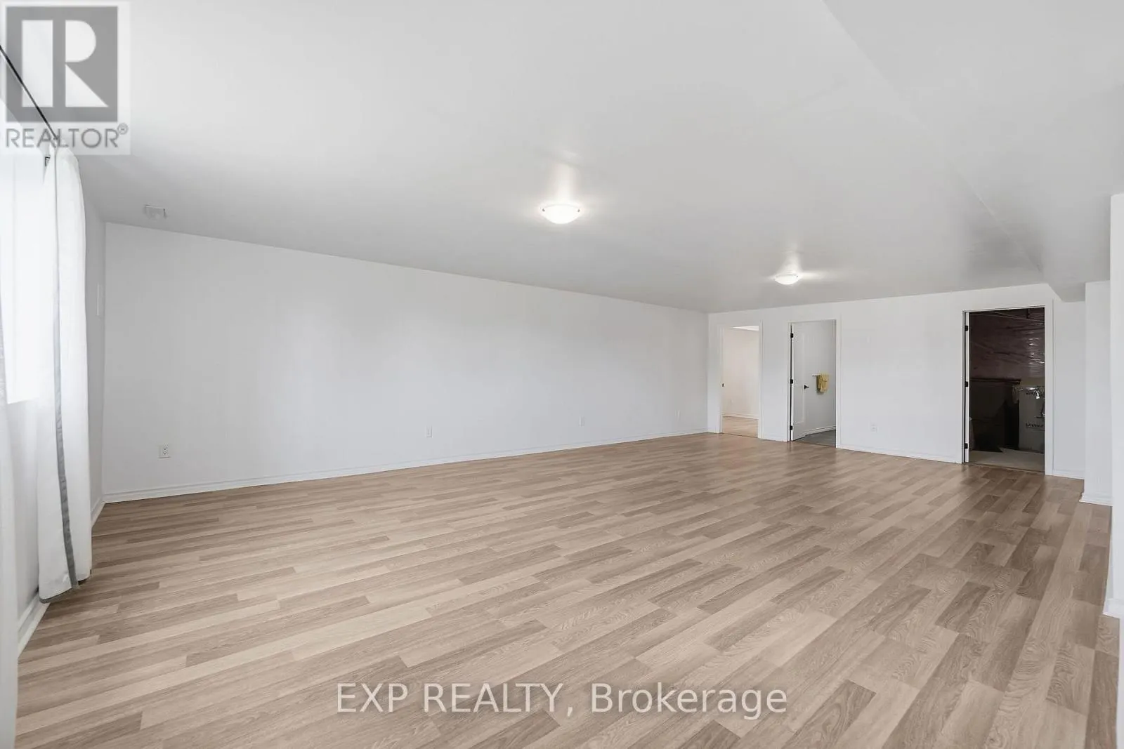 1 - 10038 OXBOW DRIVE #1