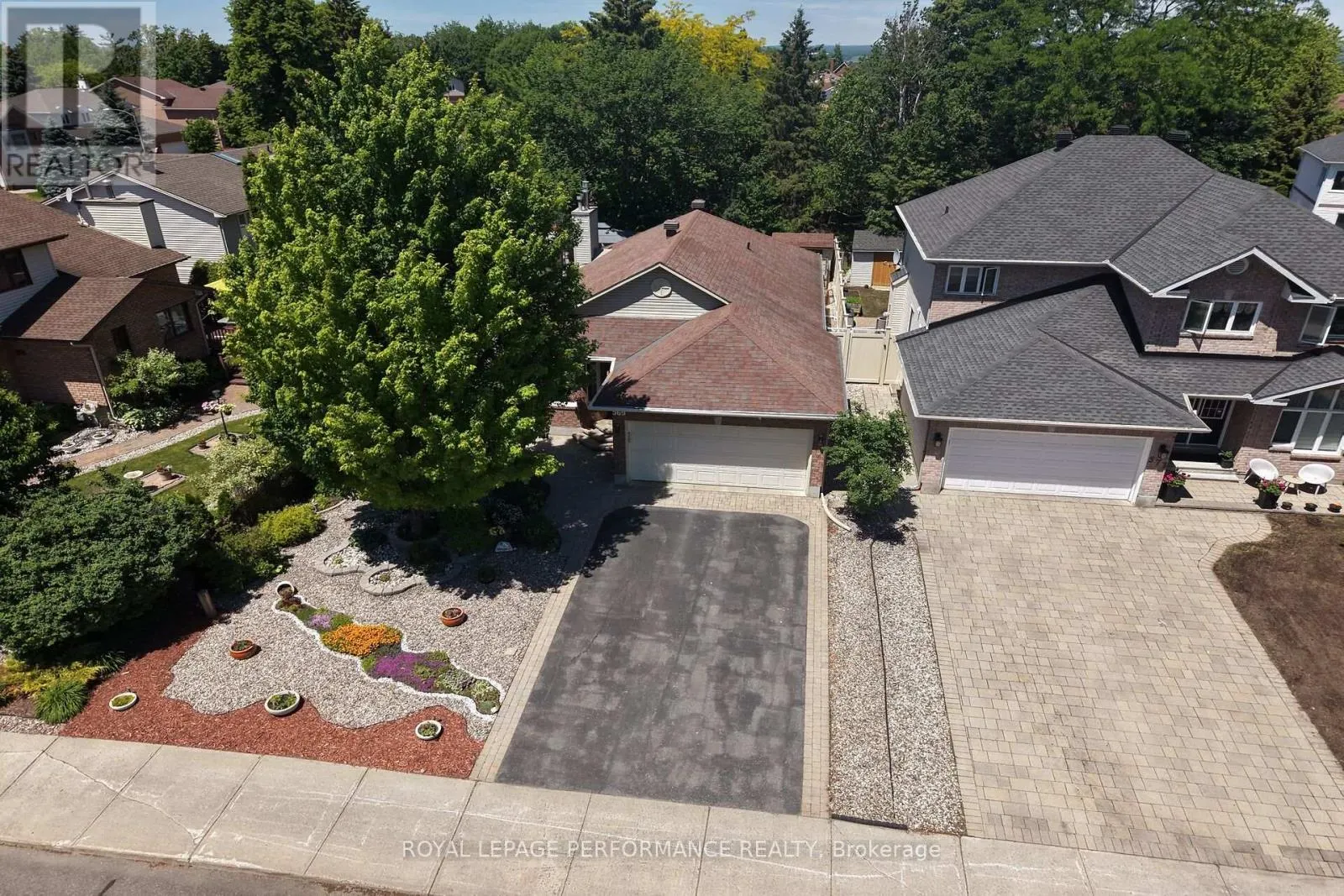 569 PRINCESS LOUISE DRIVE