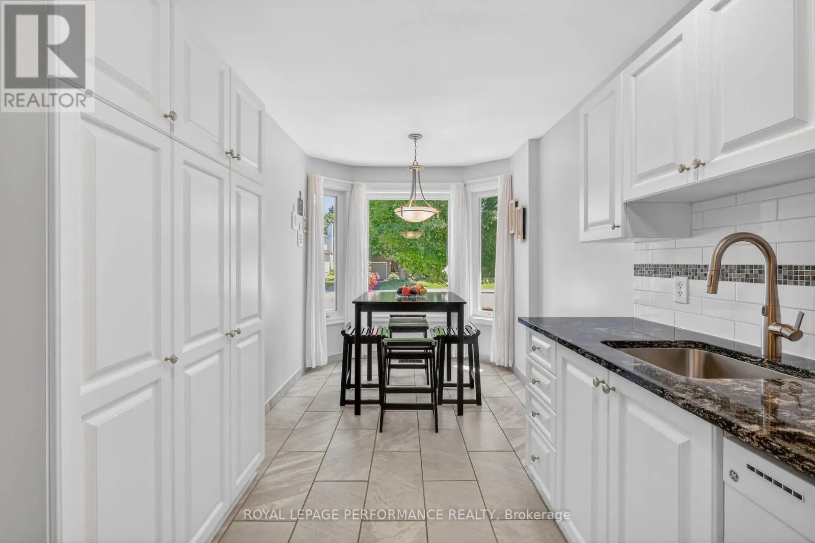 569 PRINCESS LOUISE DRIVE
