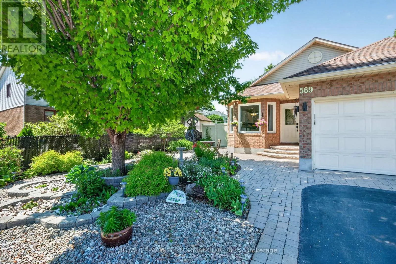 569 PRINCESS LOUISE DRIVE