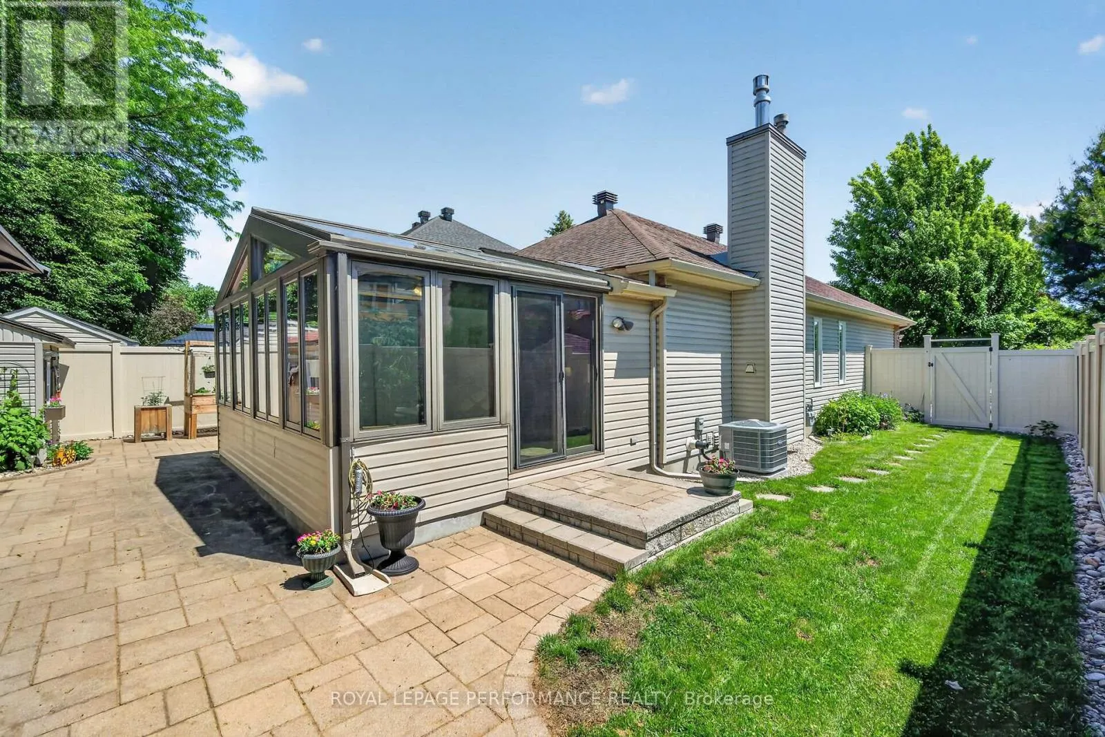 569 PRINCESS LOUISE DRIVE