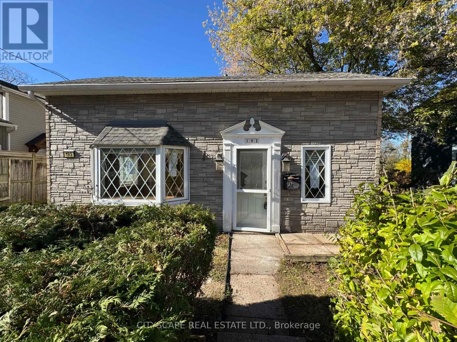 193 QUEEN STREET E