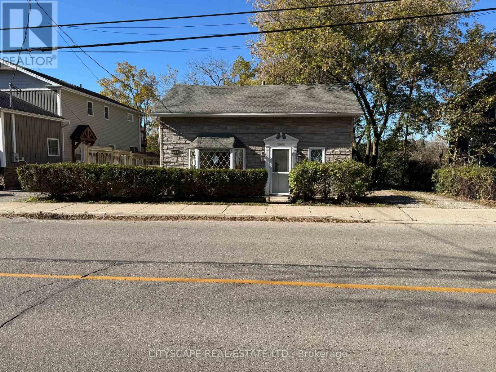 193 QUEEN STREET E