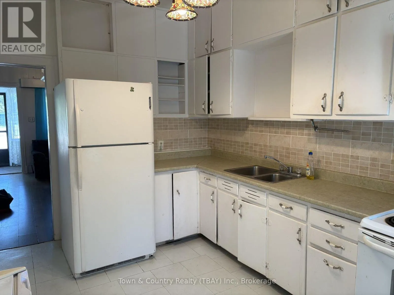 509 MAY STREET N