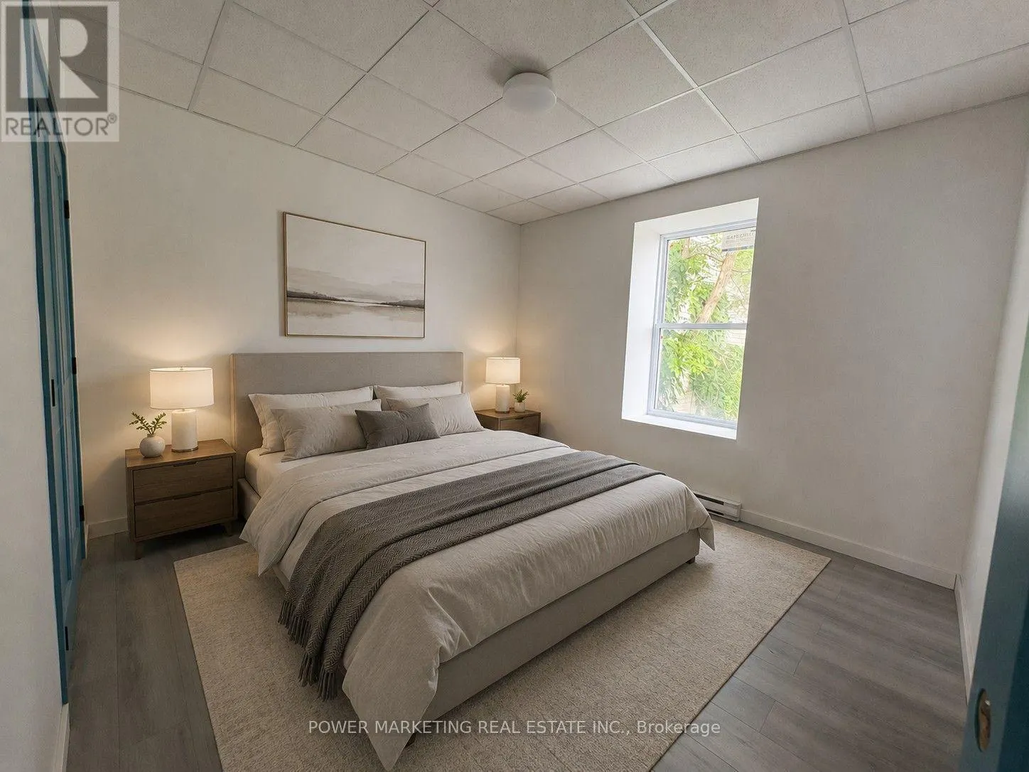 #3 - 191 KING STREET W