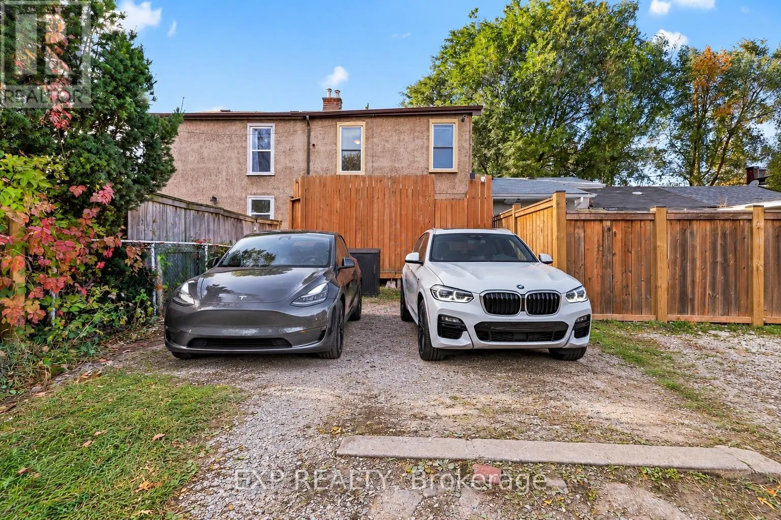 42 HESS STREET N