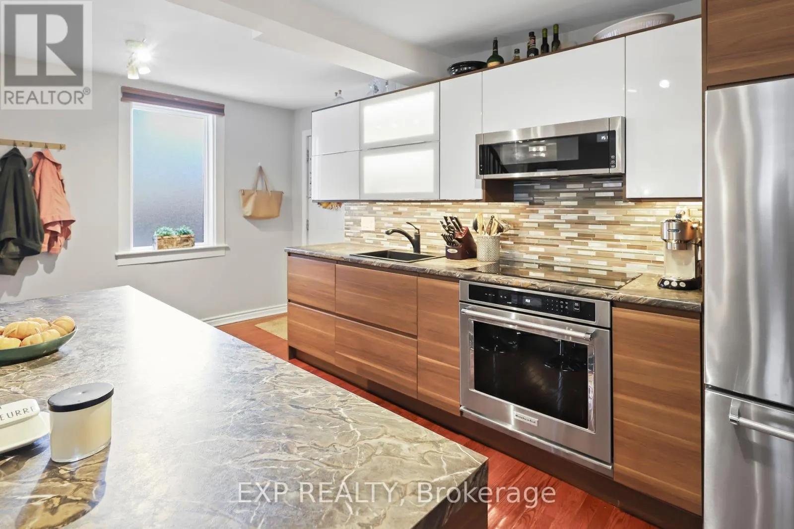 42 HESS STREET N