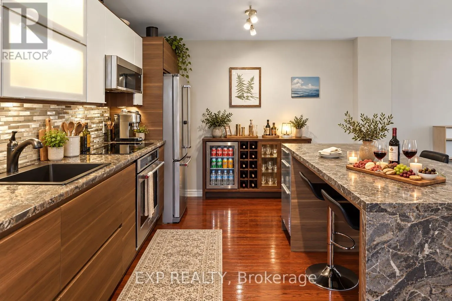 42 HESS STREET N