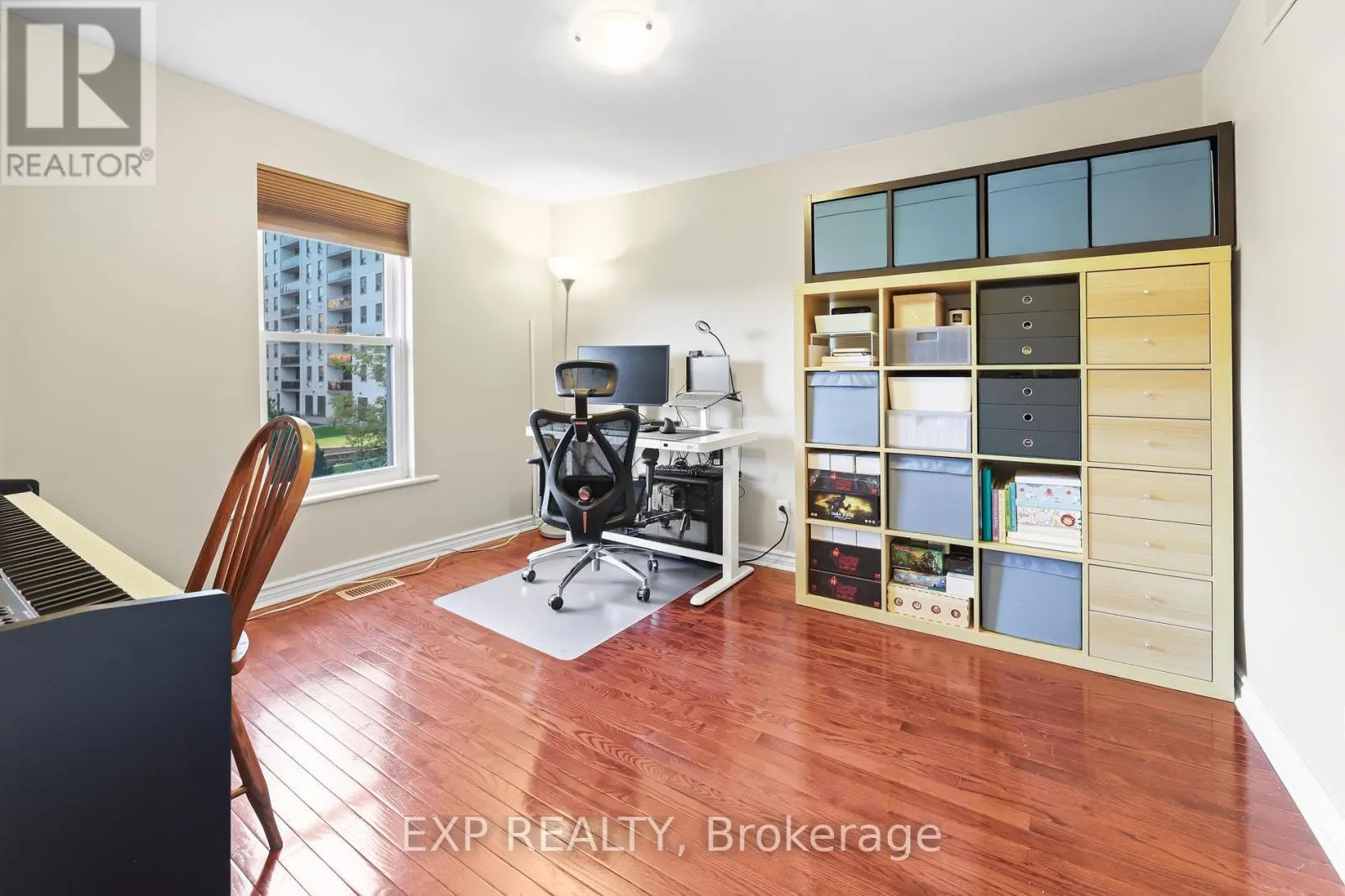 42 HESS STREET N