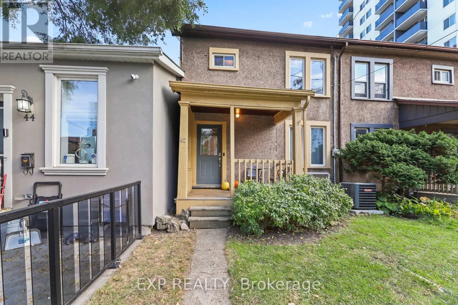 42 HESS STREET N