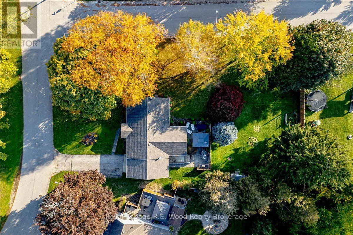 24 PARKDALE AVENUE