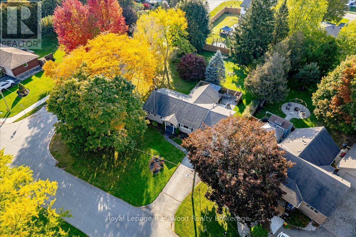 24 PARKDALE AVENUE