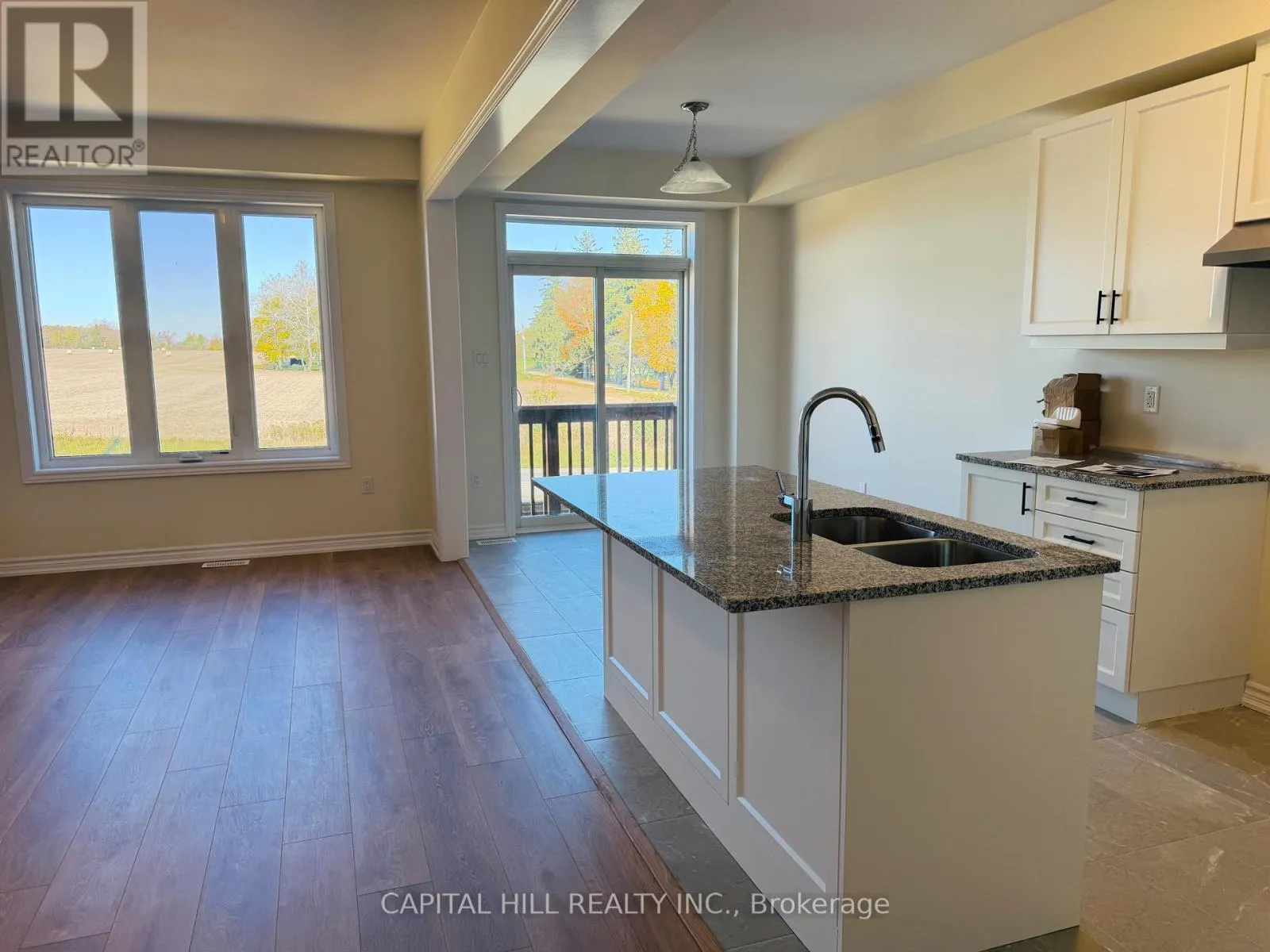1104 PERIWINKLE CRESCENT