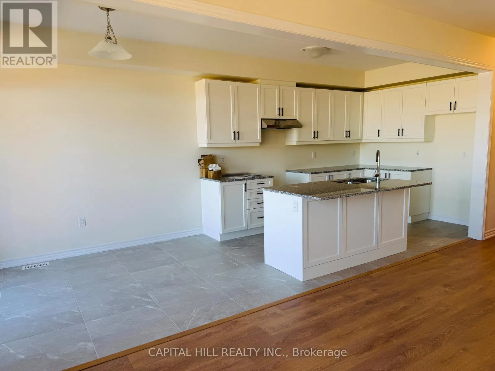 1104 PERIWINKLE CRESCENT