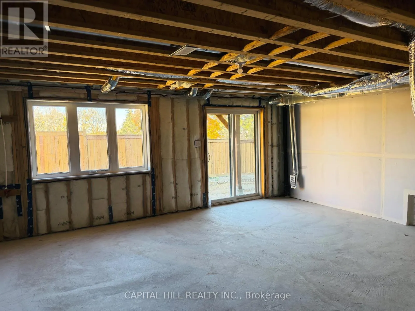 1104 PERIWINKLE CRESCENT