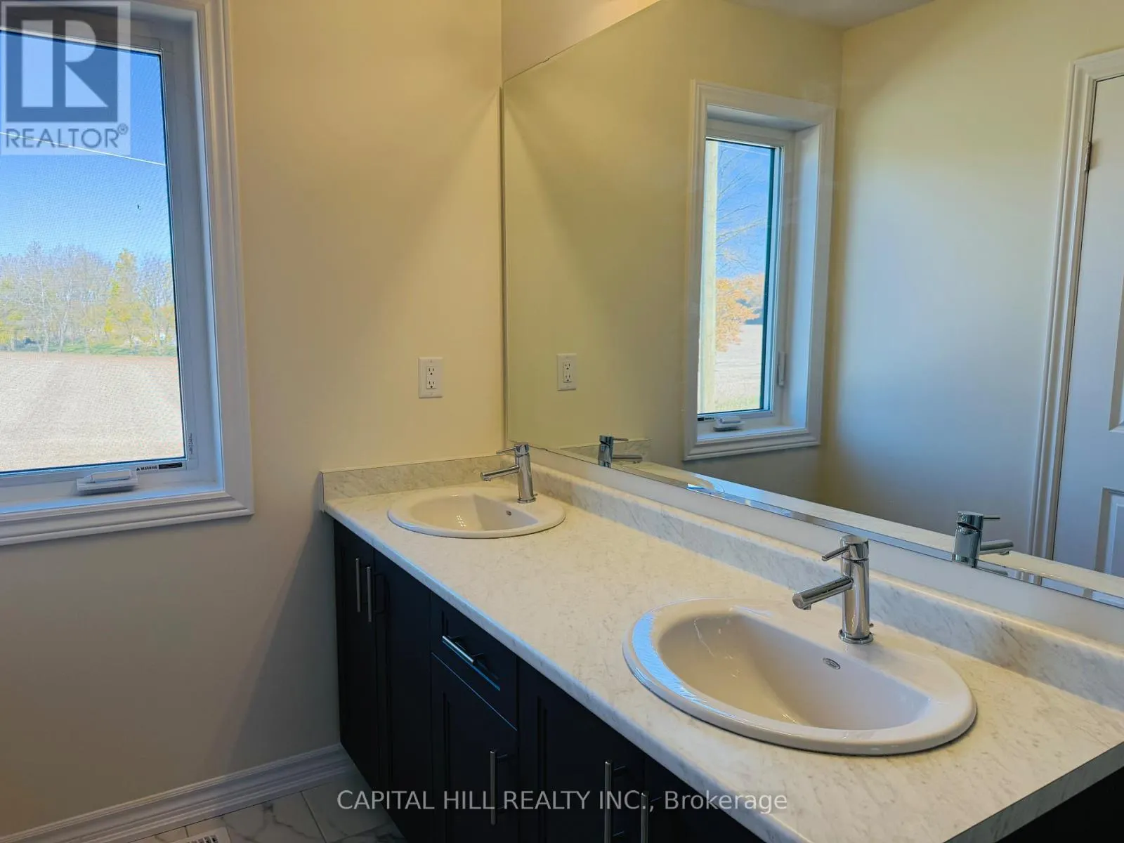 1104 PERIWINKLE CRESCENT