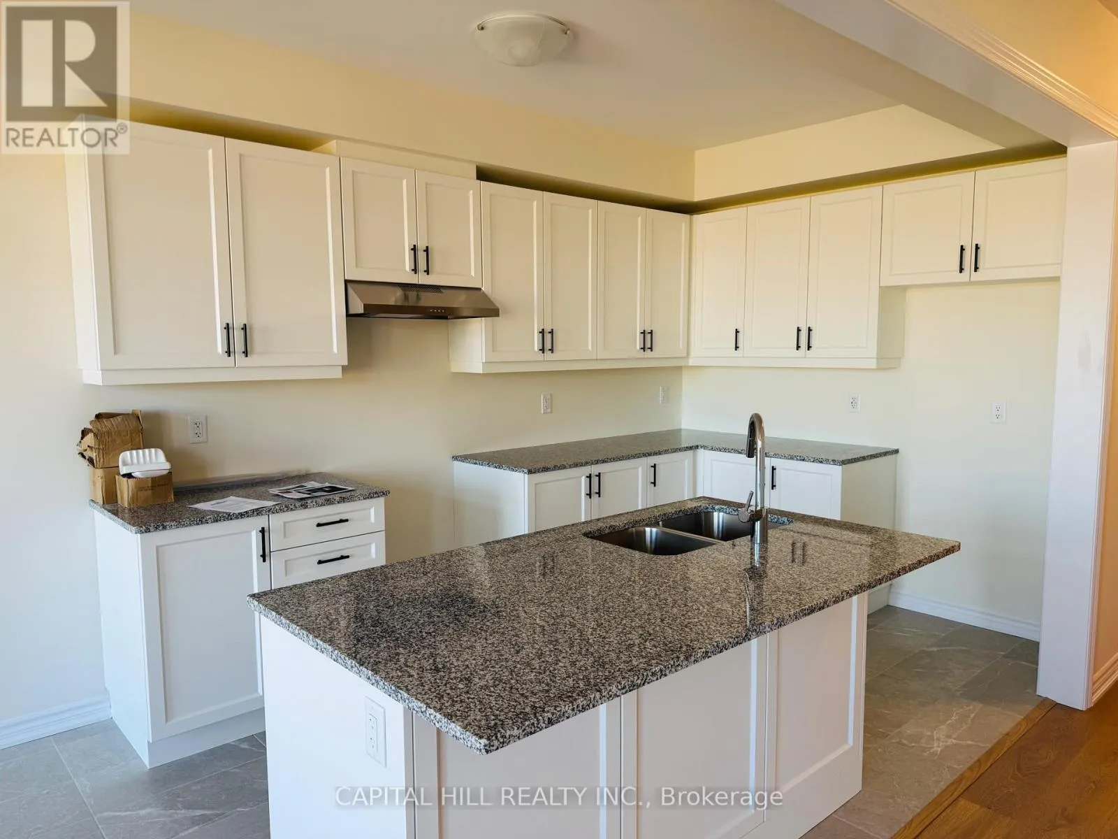 1104 PERIWINKLE CRESCENT