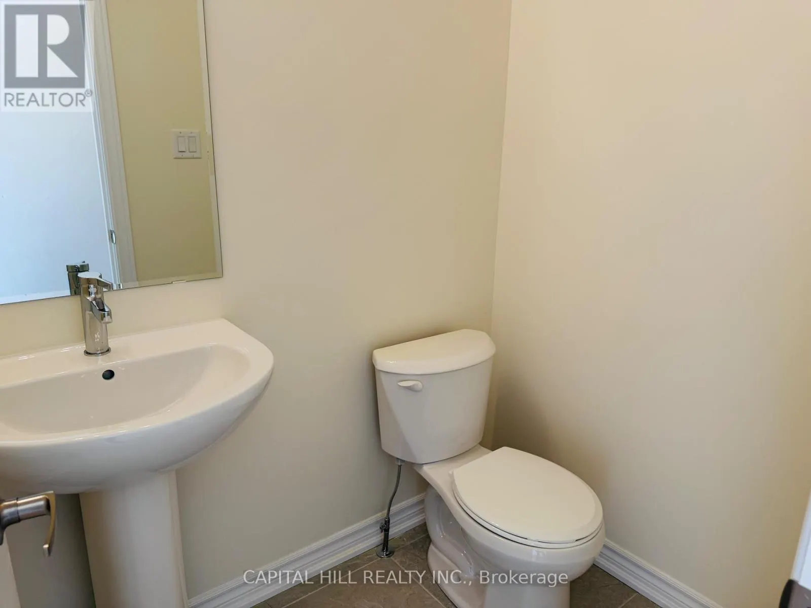 1104 PERIWINKLE CRESCENT