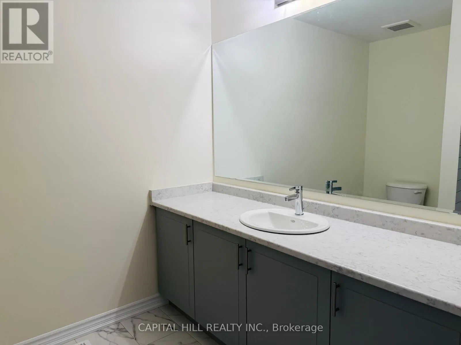 1104 PERIWINKLE CRESCENT