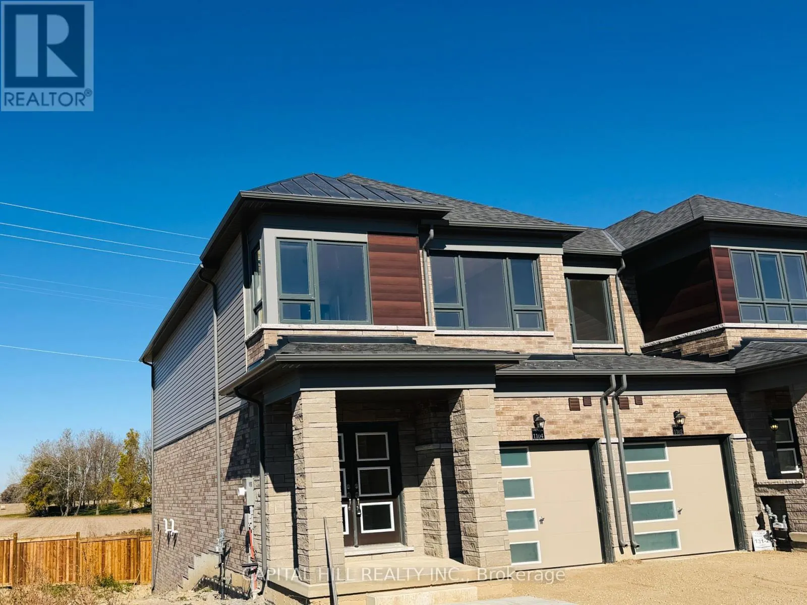 1104 PERIWINKLE CRESCENT