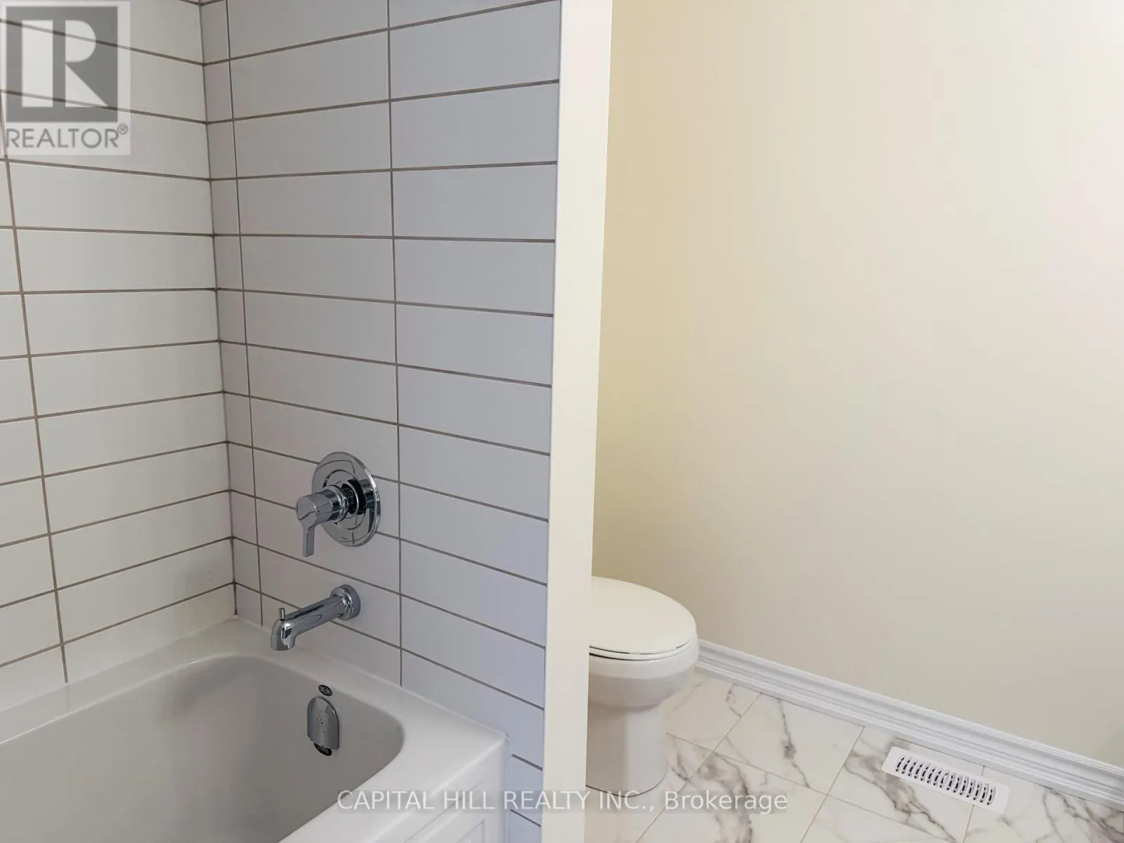 1104 PERIWINKLE CRESCENT