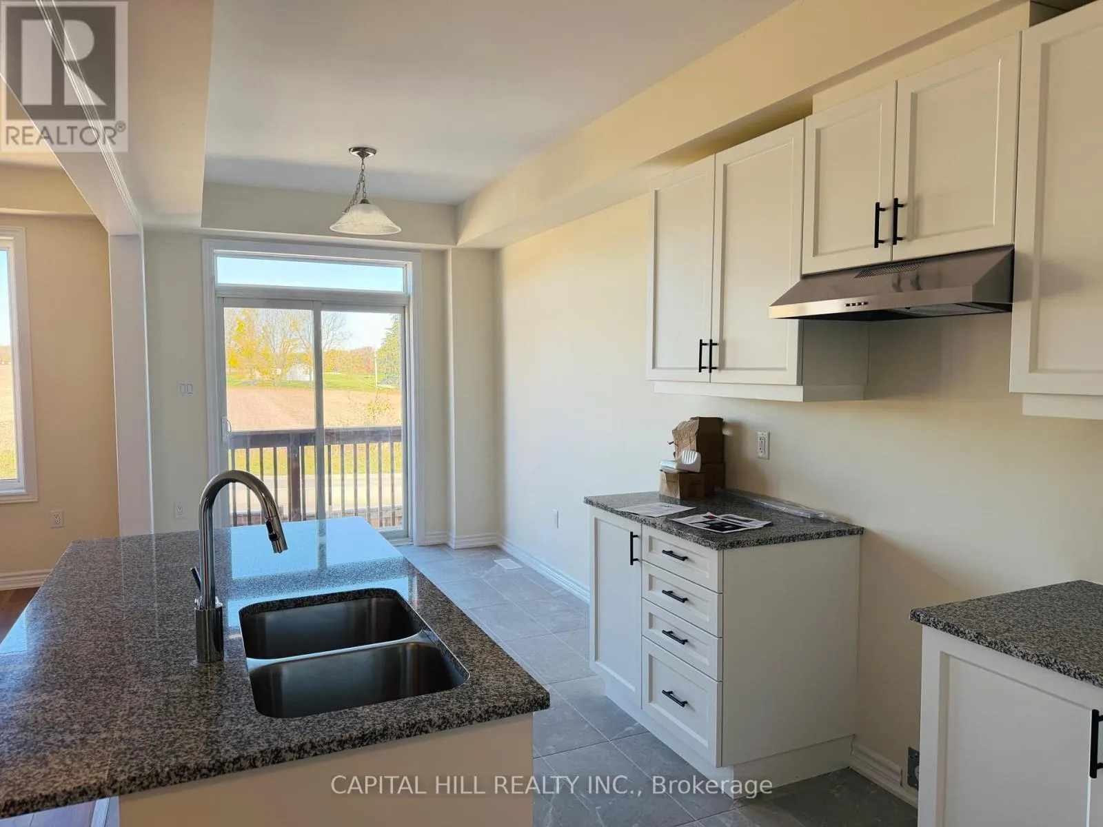 1104 PERIWINKLE CRESCENT